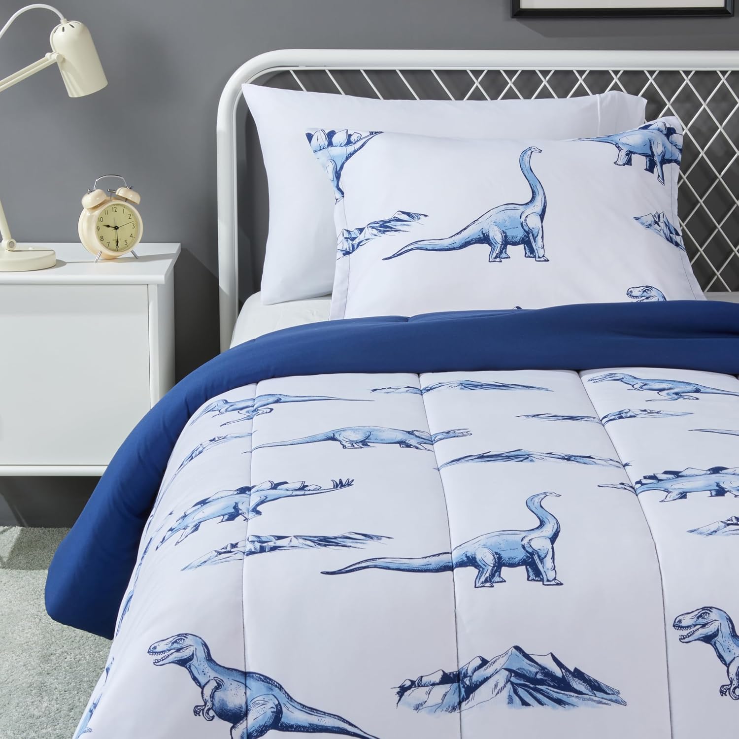 Amazon Basics 2-Piece Soft Microfiber Kid’s Comforter and Pillow Sham Set, Twin, Dinosaurs, Animal Print